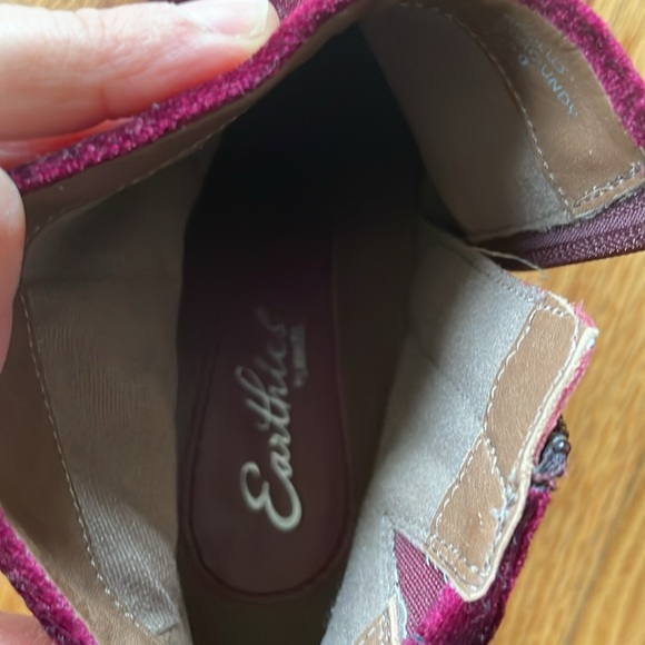 Earthies Apollo Burgundy Velvet Booties - Picture 3 of 5